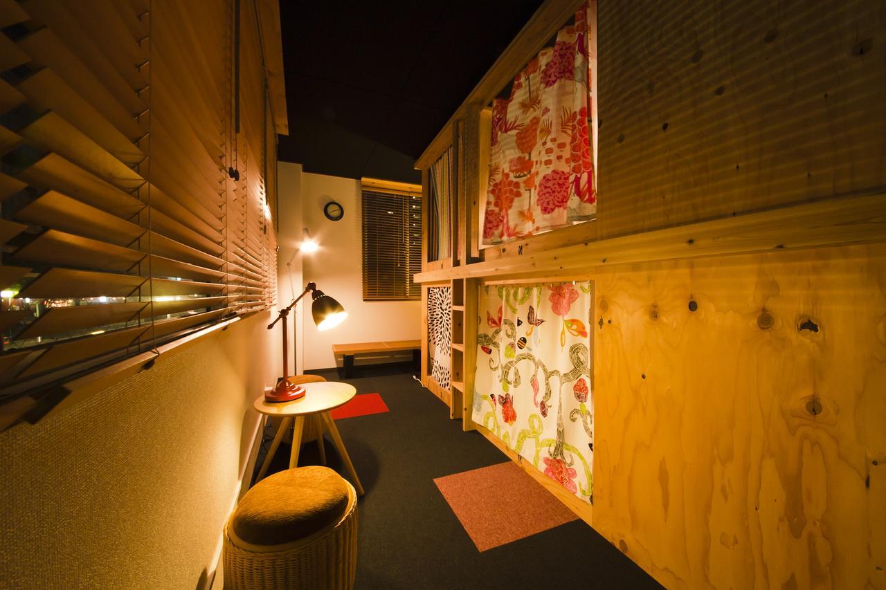 Hakata Gofukumachi Hostel Takataniya Фукуока Екстер'єр фото